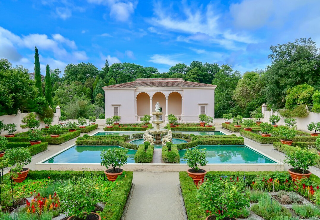 celebrity house garden